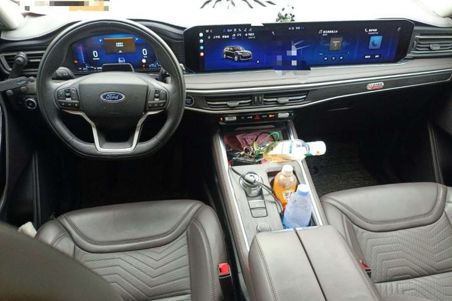 Used Ford Explorer 2024 2.3T EcoBoost Four-Wheel Drive Titanium Edition 6 Seats Center Console