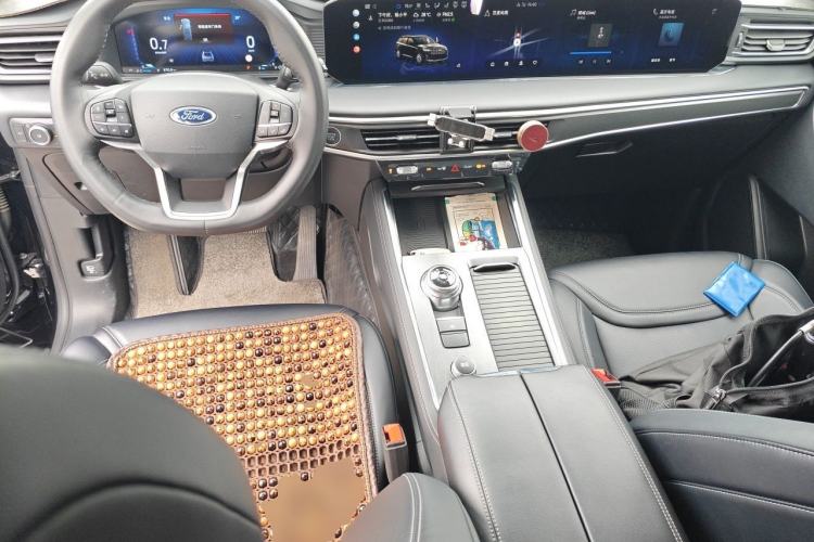 Used Ford Explorer 2024 2.3T EcoBoost All-Wheel Drive Stylish Plus Version 7 Seats Center Console