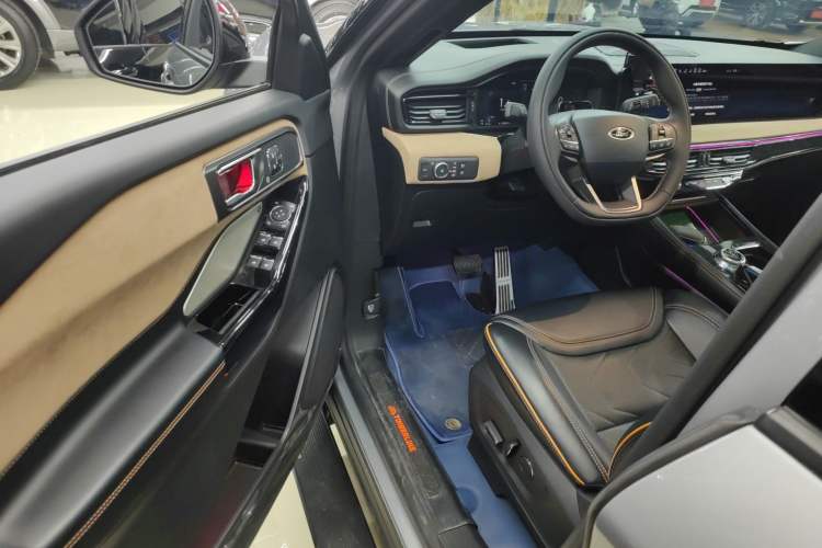 Used Ford Explorer 2024 2.3T EcoBoost Kunlun Peak Edition 7-Seater Driver Seat