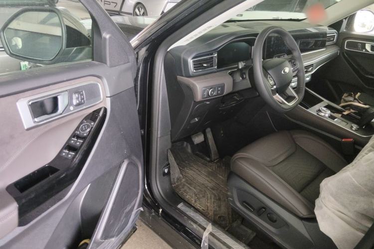 Used Ford Explorer 2024 2.3T EcoBoost Four-Wheel Drive Titanium Edition 6 Seats Driver Seat