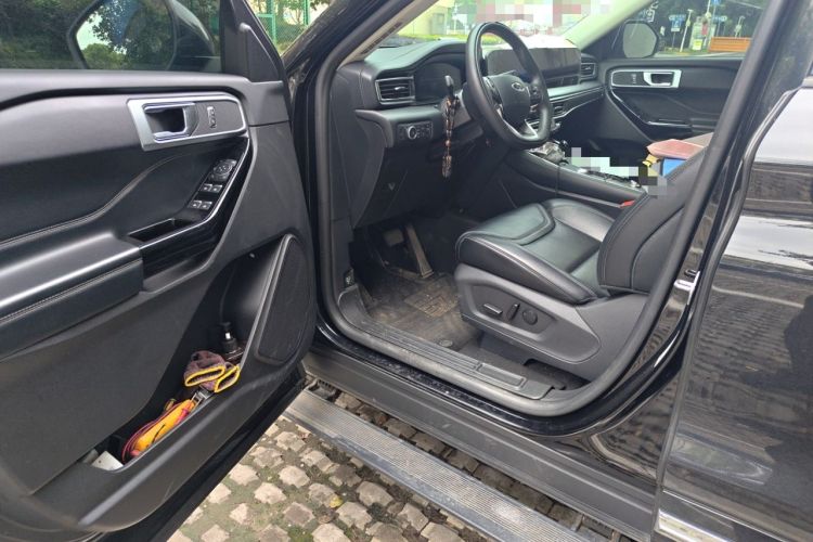 Used Ford Explorer 2024 2.3T EcoBoost All-Wheel Drive Stylish Plus Version 7 Seats Driver Seat