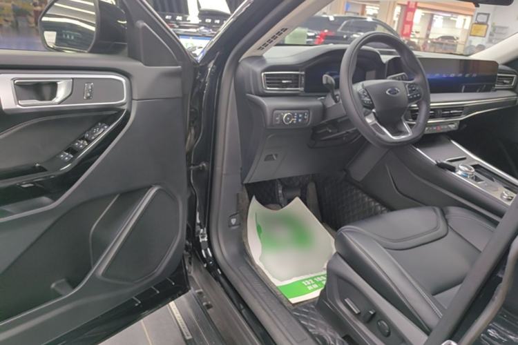 Used Ford Explorer 2024 2.3T EcoBoost All-Wheel Drive Stylish Plus Version 7 Seats Driver Seat