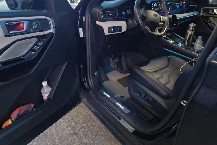 Used Ford Explorer 2024 2.3T EcoBoost All-Wheel Drive ST-LINE 6-Seater Driver Seat