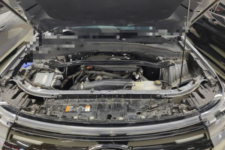 Used Ford Explorer 2024 2.3T EcoBoost Kunlun Peak Edition 7-Seater Engine Bay