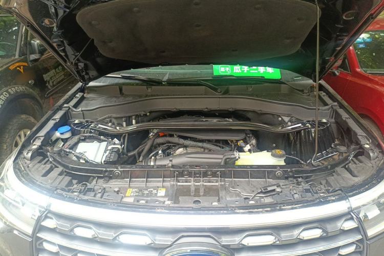 Used Ford Explorer 2024 2.3T EcoBoost Four-Wheel Drive Titanium Edition 7 Seats Engine Bay