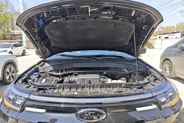 Used Ford Explorer 2024 2.3T EcoBoost Kunlun Peak Edition 7-Seater Engine Bay
