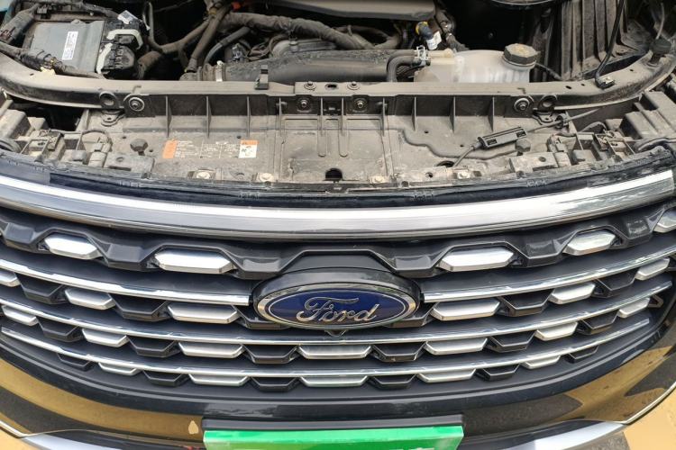 Used Ford Explorer 2024 2.3T EcoBoost Four-Wheel Drive Titanium Edition 7 Seats Engine Bay