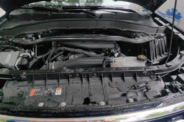 Used Ford Explorer 2024 2.3T EcoBoost Rear-Drive Trend Edition 6-Seater Engine Bay