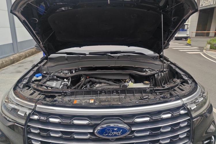 Used Ford Explorer 2024 2.3T EcoBoost Four-Wheel Drive Titanium Edition 7 Seats Engine Bay