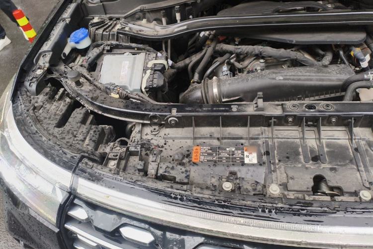 Used Ford Explorer 2024 2.3T EcoBoost Four-Wheel Drive Titanium Edition 6 Seats Engine Bay Right