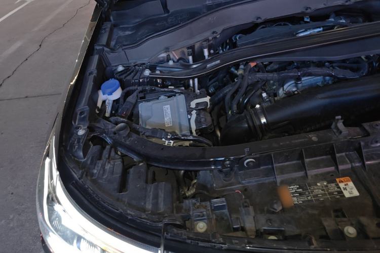Used Ford Explorer 2024 2.3T EcoBoost All-Wheel Drive ST-LINE 6-Seater Engine Bay Right