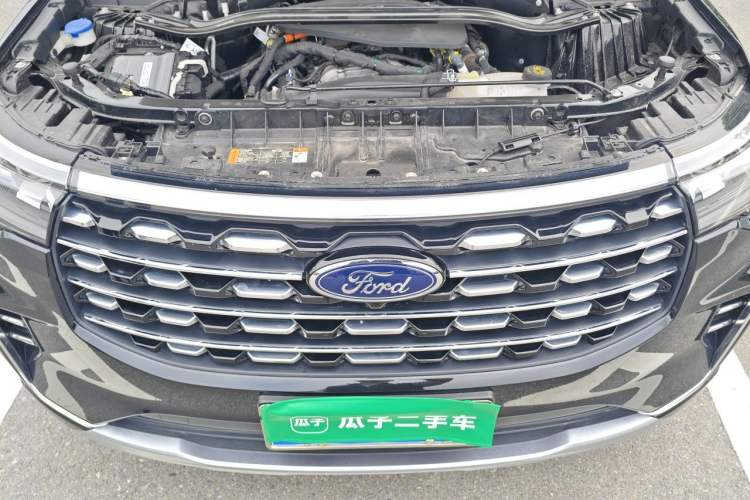 Used Ford Explorer 2024 2.3T EcoBoost All-Wheel Drive Stylish Plus Version 7 Seats Engine Bay