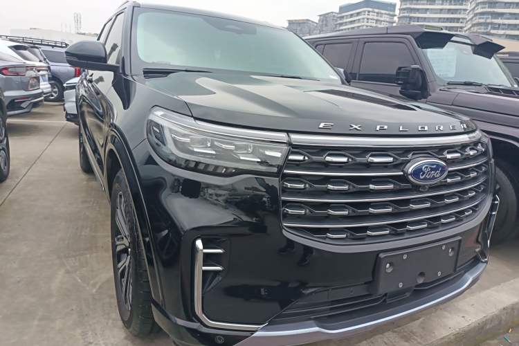 Used Ford Explorer 2024 2.3T EcoBoost Four-Wheel Drive Titanium Edition 6 Seats Exterior 2