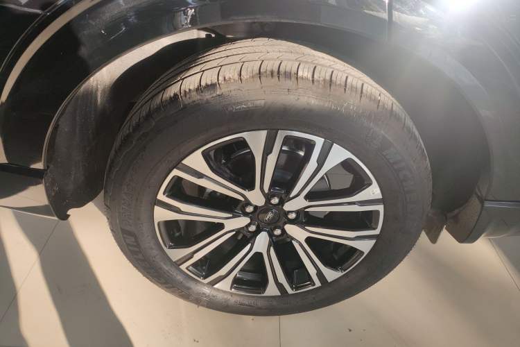 Used Ford Explorer 2024 2.3T EcoBoost Four-Wheel Drive Titanium Edition 6 Seats Exterior 8