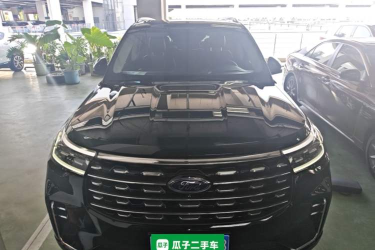 Used Ford Explorer 2024 2.3T EcoBoost All-Wheel Drive Stylish Plus Version 7 Seats Front