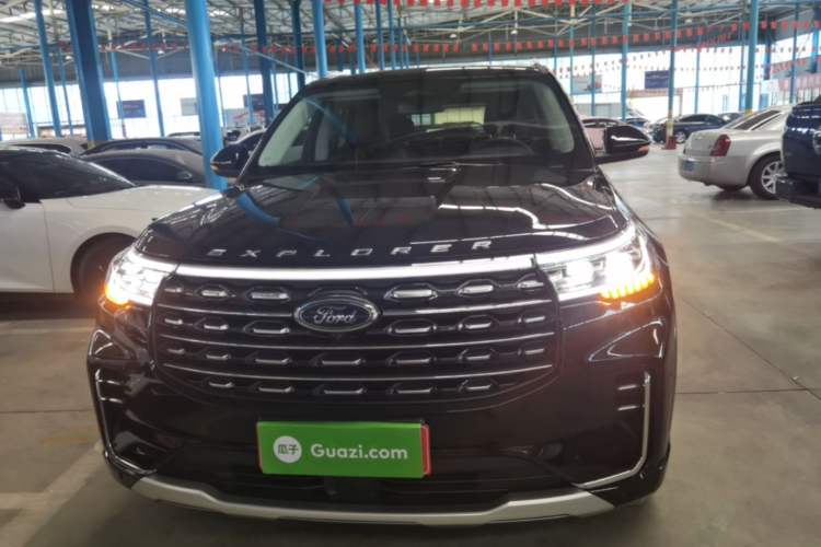 Used Ford Explorer 2024 2.3T EcoBoost Four-Wheel Drive Titanium Edition 6 Seats Front