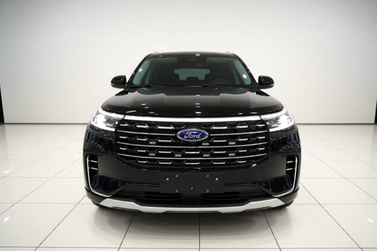 Used Ford Explorer 2024 2.3T EcoBoost Four-Wheel Drive Titanium Edition 6 Seats Front