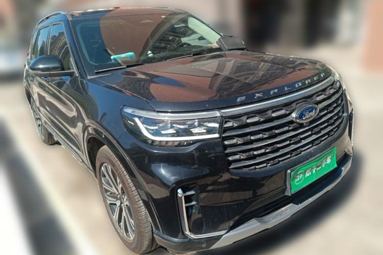 Used Ford Explorer 2024 2.3T EcoBoost Four-Wheel Drive Titanium Edition 6 Seats Front Right 45 Deg
