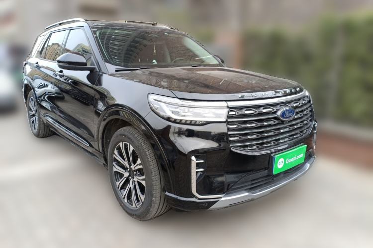 Used Ford Explorer 2024 2.3T EcoBoost Four-Wheel Drive Titanium Edition 6 Seats Front Right 45 Deg