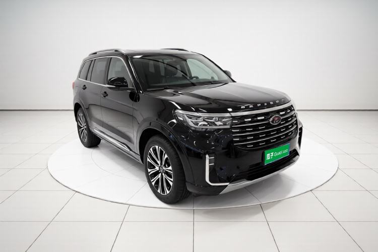 Used Ford Explorer 2024 2.3T EcoBoost Four-Wheel Drive Titanium Edition 7 Seats Front Right 45 Deg