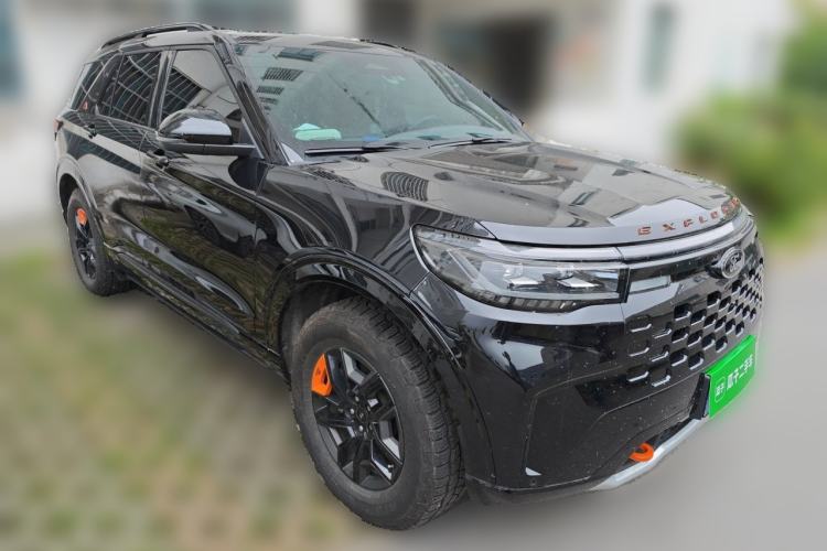 Used Ford Explorer 2024 2.3T EcoBoost Kunlun Peak Edition 7-Seater Front Right 45 Deg