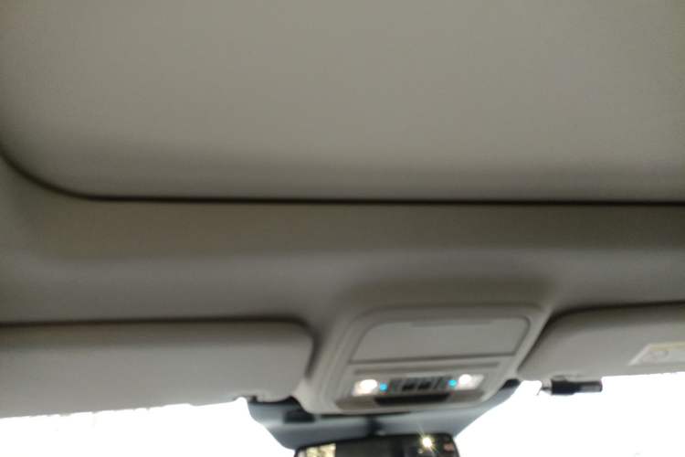 Used Ford Explorer 2024 2.3T EcoBoost Four-Wheel Drive Titanium Edition 6 Seats Headliner