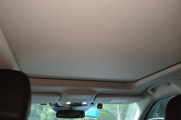 Used Ford Explorer 2024 2.3T EcoBoost Four-Wheel Drive Titanium Edition 6 Seats Headliner