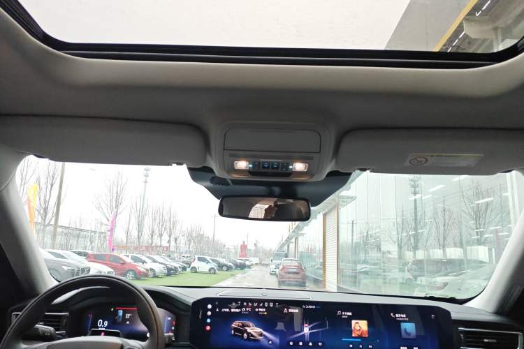Used Ford Explorer 2024 2.3T EcoBoost Four-Wheel Drive Titanium Edition 7 Seats Headliner