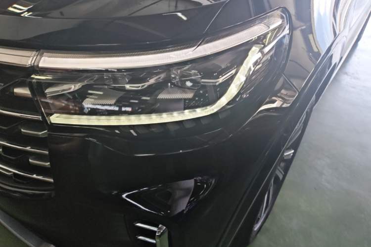 Used Ford Explorer 2024 2.3T EcoBoost All-Wheel Drive Stylish Plus Version 7 Seats Left Front Headlight