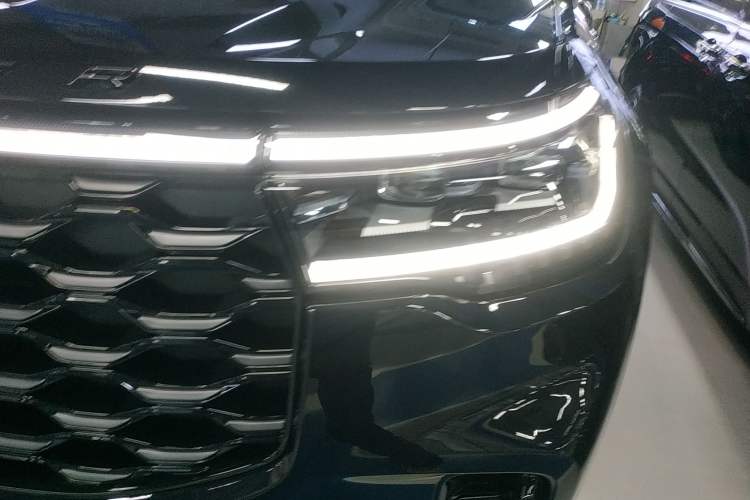 Used Ford Explorer 2024 2.3T EcoBoost 4x4 ST-LINE 7-Seater Left Front Headlight