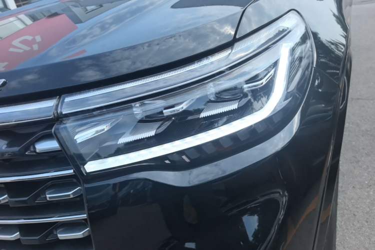 Used Ford Explorer 2024 2.3T EcoBoost Four-Wheel Drive Titanium Edition 6 Seats Left Front Headlight