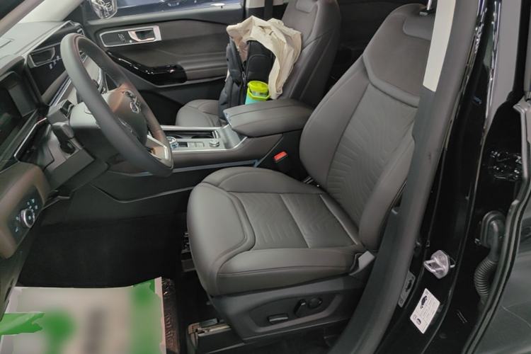 Used Ford Explorer 2024 2.3T EcoBoost Four-Wheel Drive Titanium Edition 6 Seats Left Front Seat