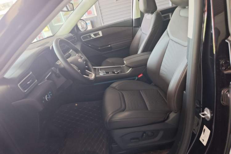 Used Ford Explorer 2024 2.3T EcoBoost Four-Wheel Drive Titanium Edition 6 Seats Left Front Seat