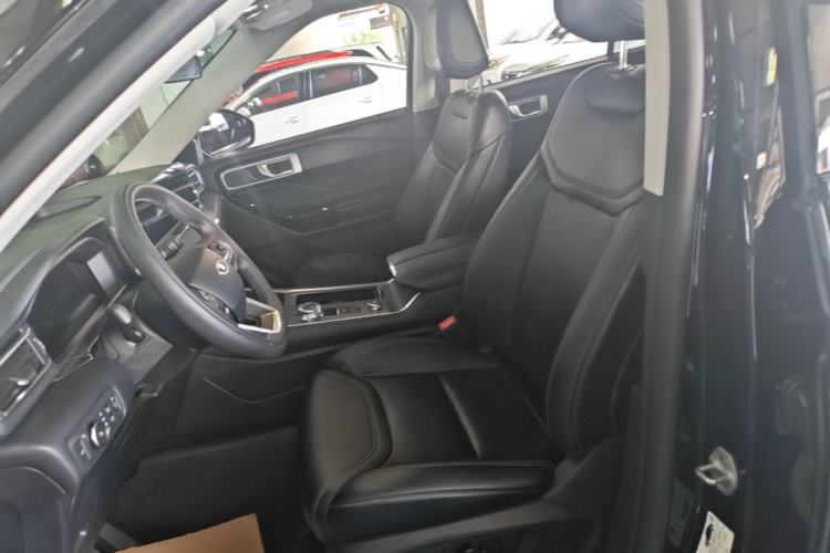 Used Ford Explorer 2024 2.3T EcoBoost All-Wheel Drive Stylish Plus Version 7 Seats Left Front Seat