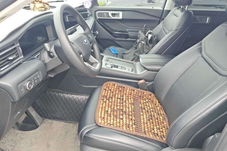Used Ford Explorer 2024 2.3T EcoBoost All-Wheel Drive Stylish Plus Version 7 Seats Left Front Seat