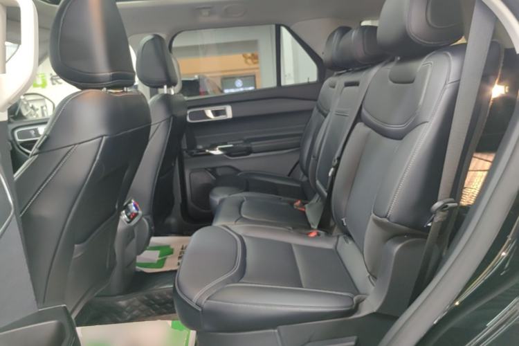 Used Ford Explorer 2024 2.3T EcoBoost All-Wheel Drive Stylish Plus Version 7 Seats Left Rear Seat