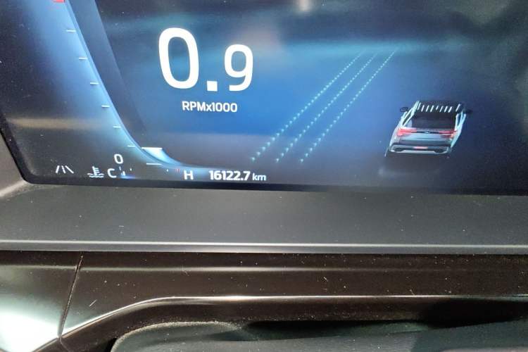 Used Ford Explorer 2024 2.3T EcoBoost Kunlun Peak Edition 7-Seater Odometer Close Up