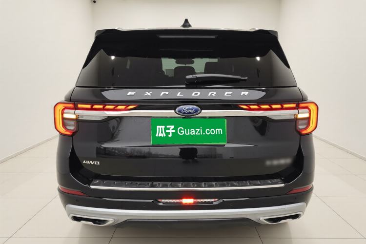 Used Ford Explorer 2024 2.3T EcoBoost Four-Wheel Drive Titanium Edition 7 Seats Rear