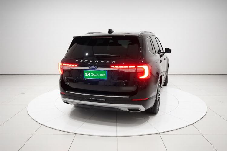 Used Ford Explorer 2024 2.3T EcoBoost Four-Wheel Drive Titanium Edition 7 Seats Rear
