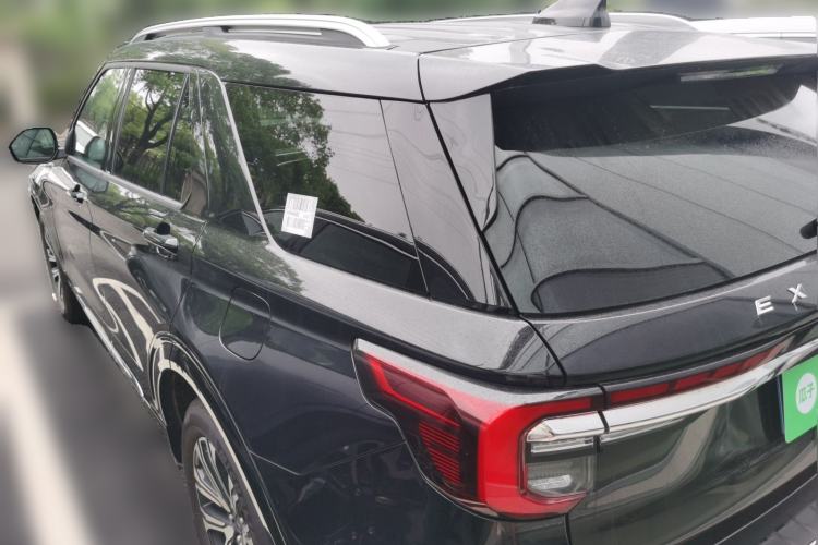 Used Ford Explorer 2024 2.3T EcoBoost Four-Wheel Drive Titanium Edition 7 Seats Rear Left 45 Deg