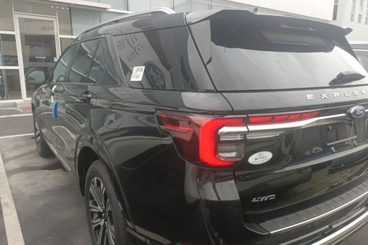 Used Ford Explorer 2024 2.3T EcoBoost Four-Wheel Drive Titanium Edition 6 Seats Rear Left 45 Deg
