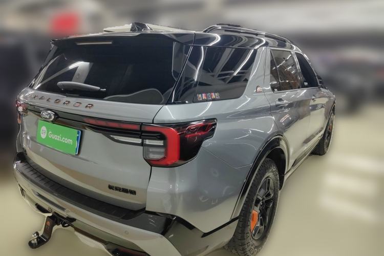 Used Ford Explorer 2024 2.3T EcoBoost Kunlun Peak Edition 7-Seater Rear Right 45 Deg
