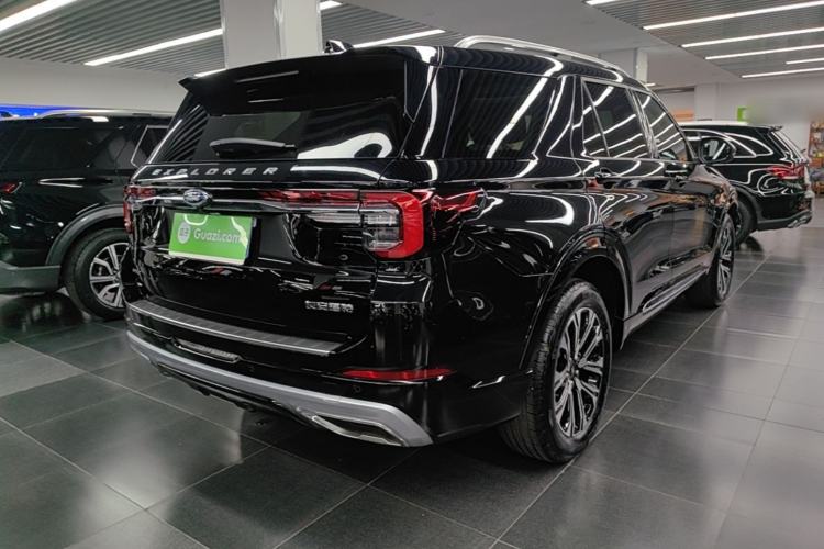 Used Ford Explorer 2024 2.3T EcoBoost Four-Wheel Drive Titanium Edition 6 Seats Rear Right 45 Deg