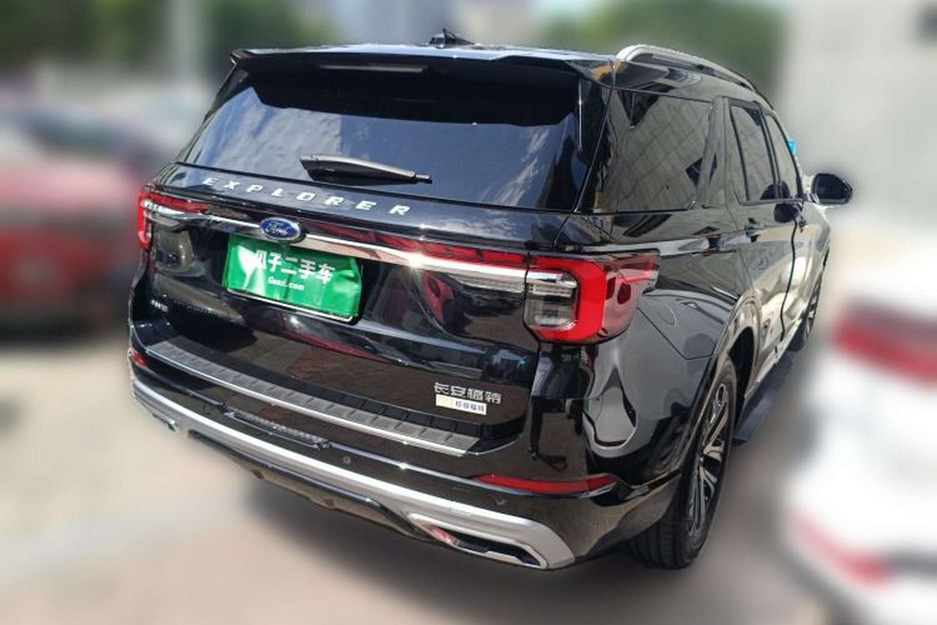 Used Ford Explorer 2024 2.3T EcoBoost Four-Wheel Drive Titanium Edition 7 Seats Rear Right 45 Deg