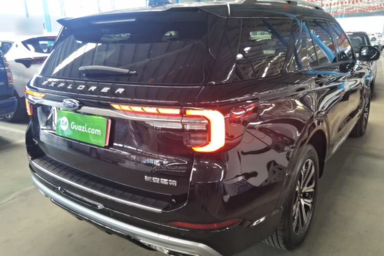 Used Ford Explorer 2024 2.3T EcoBoost Four-Wheel Drive Titanium Edition 6 Seats Rear Right 45 Deg