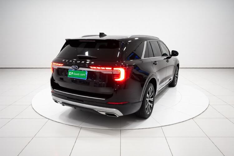 Used Ford Explorer 2024 2.3T EcoBoost Four-Wheel Drive Titanium Edition 7 Seats Rear Right 45 Deg