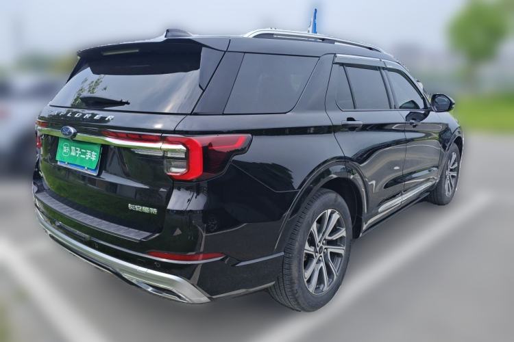 Used Ford Explorer 2024 2.3T EcoBoost All-Wheel Drive Stylish Plus Version 7 Seats Rear Right 45 Deg