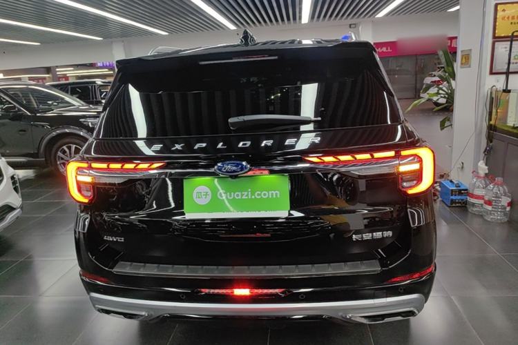 Used Ford Explorer 2024 2.3T EcoBoost Four-Wheel Drive Fashion Plus Edition 6 Seats Rear