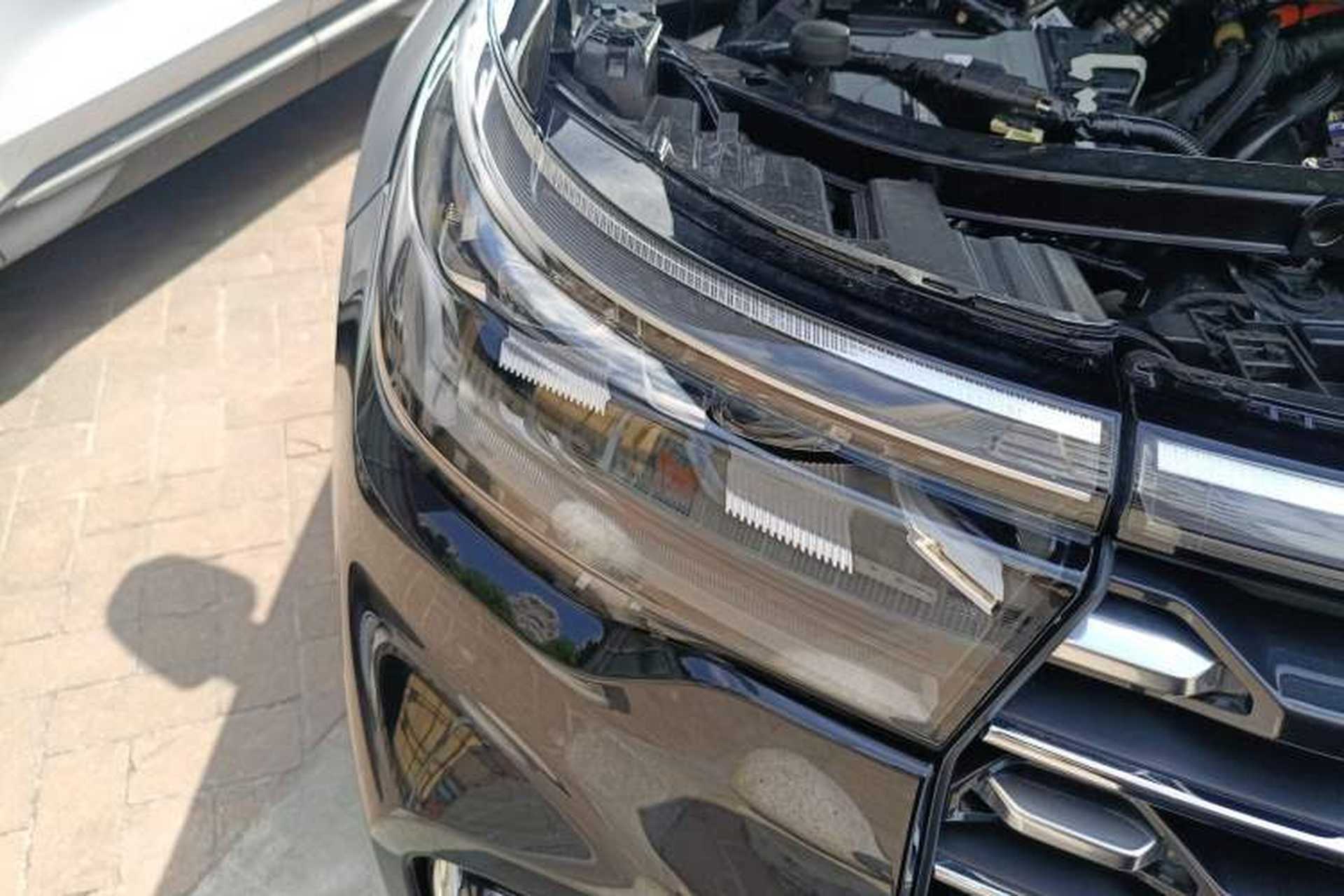 Used Ford Explorer 2024 2.3T EcoBoost Four-Wheel Drive Titanium Edition 7 Seats Right Front Headlight