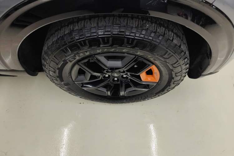 Used Ford Explorer 2024 2.3T EcoBoost Kunlun Peak Edition 7-Seater Right Front Wheel Hub